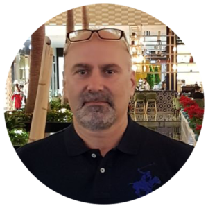 استاد صادقی